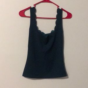 Scallop green top